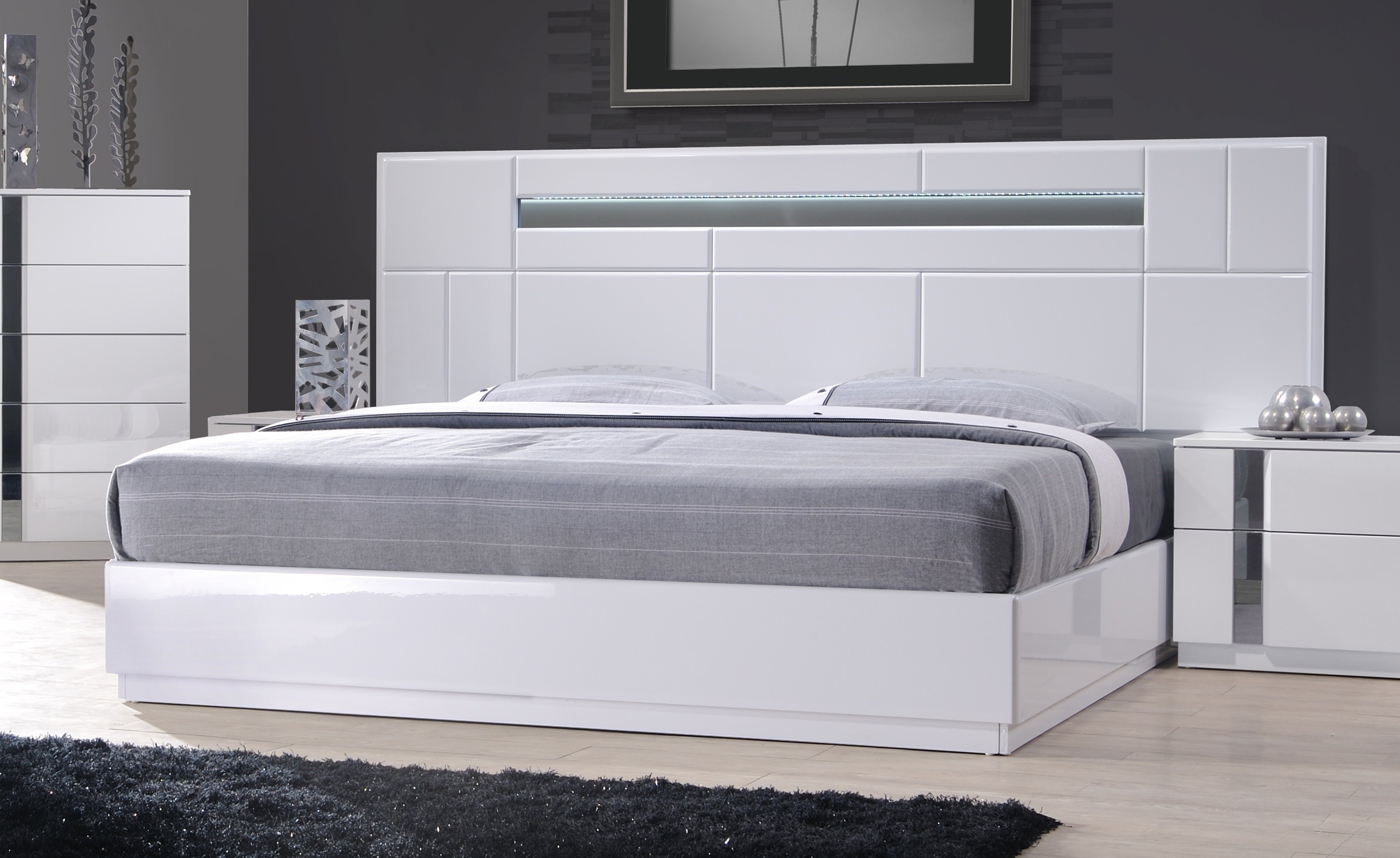 Broome Queen Bed