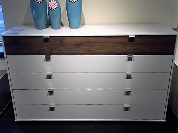 Catania Dresser