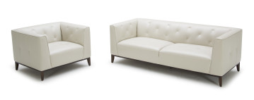 Crisp Tufted Leather Sofa